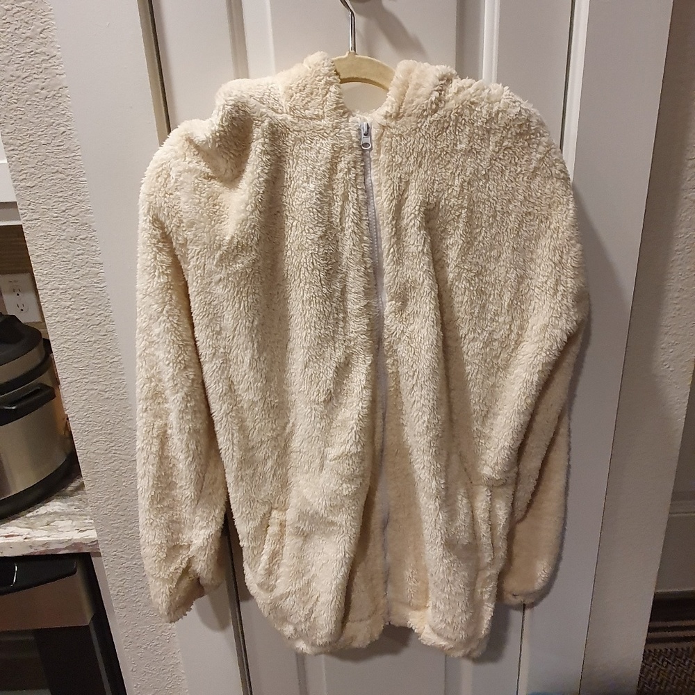 Used  Coat - Picture 2 of 2